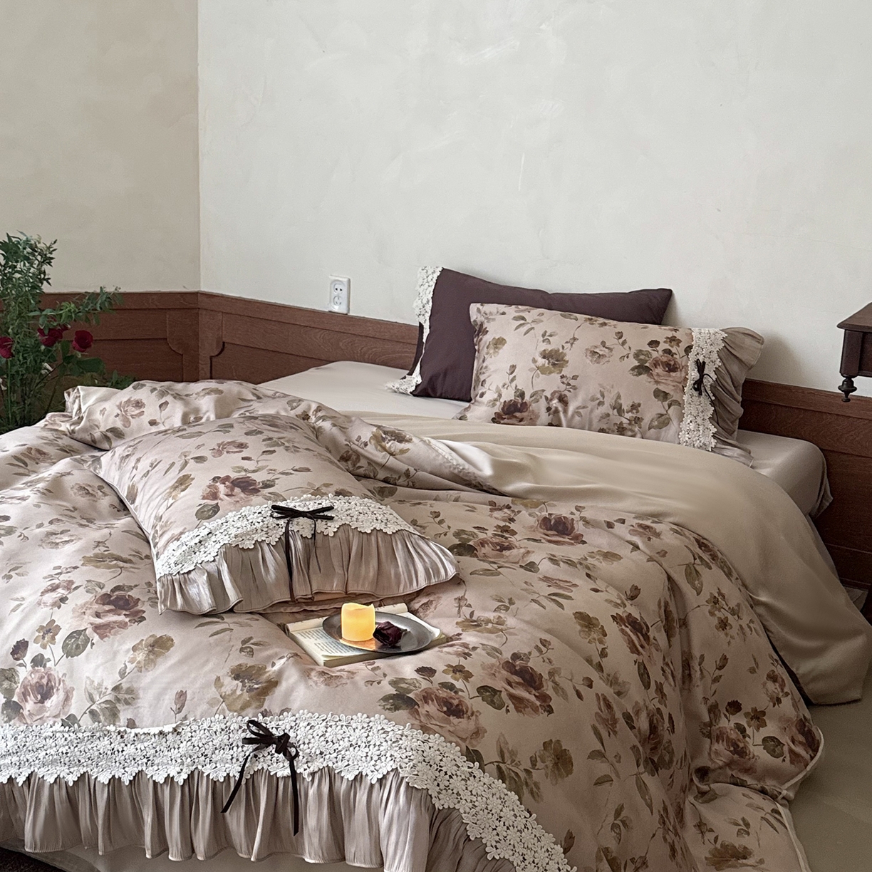 91家纺网 家纺一手货源 找家纺 佳汐蓝家纺 2026新款60支兰精天丝四件套 鸢尾