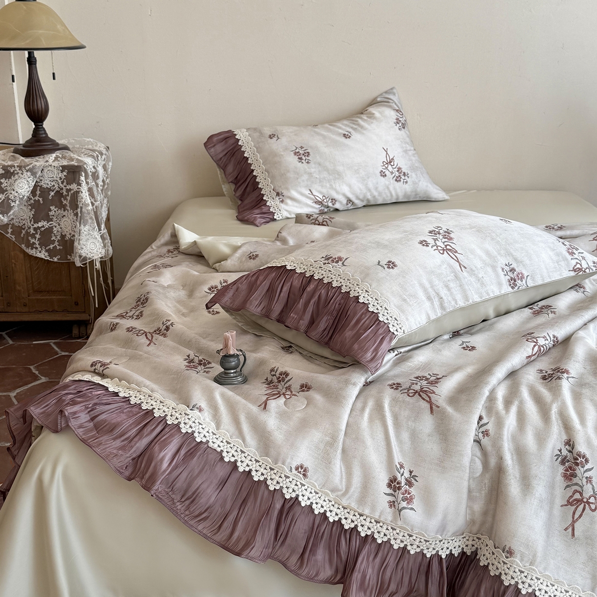 91家纺网 家纺一手货源 找家纺 佳汐蓝家纺 2026新款60支兰精天丝夏被四件套 奶霜可可