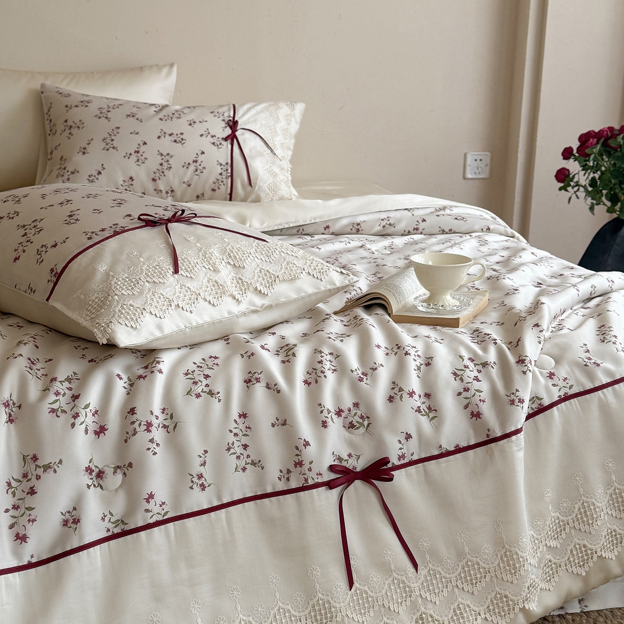 91家纺网 家纺一手货源 找家纺 佳汐蓝家纺 2026新款60支兰精天丝夏被四件套 鸢尾