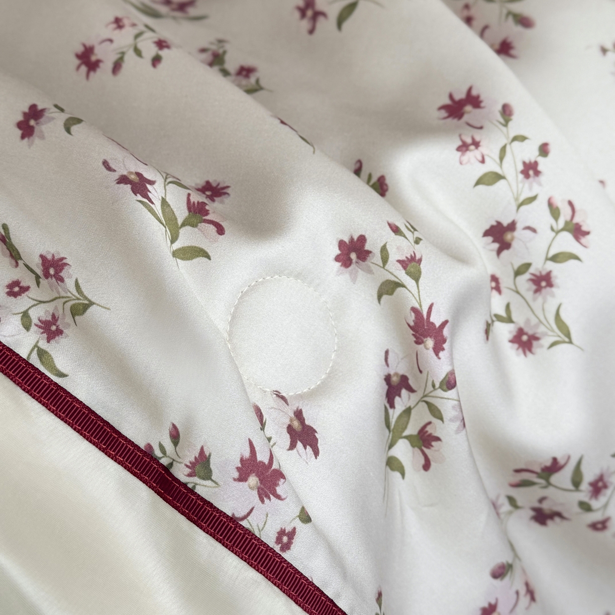 91家纺网 家纺一手货源 找家纺 佳汐蓝家纺 2026新款60支兰精天丝夏被四件套 鸢尾