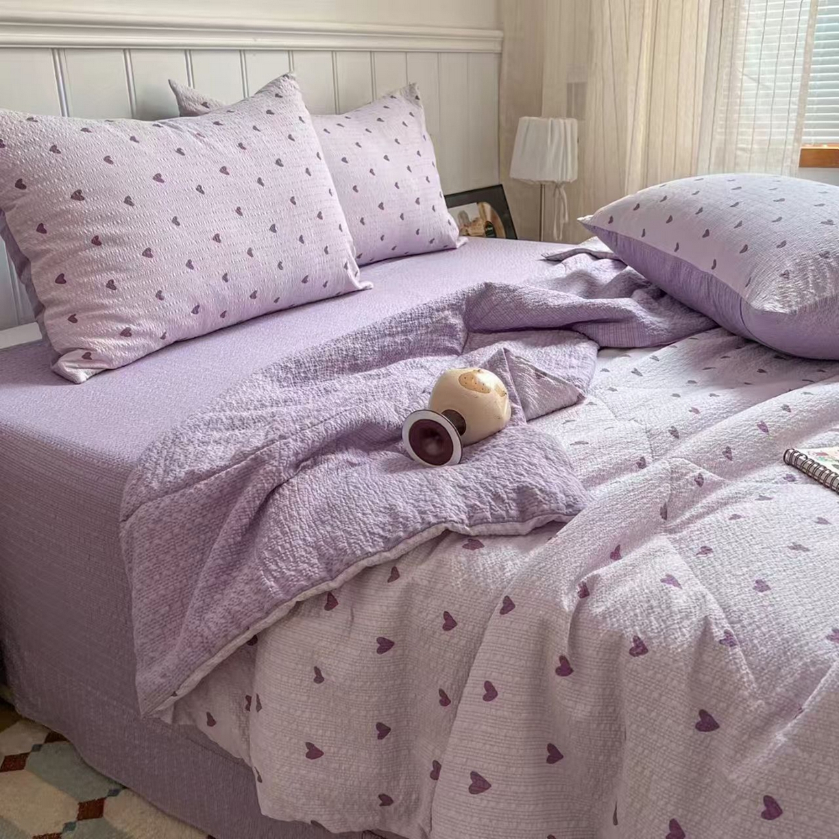 91家纺网 家纺一手货源 找家纺  梵希雅  2026新款泡芙纱夏被四件套简单款 紫爱心
