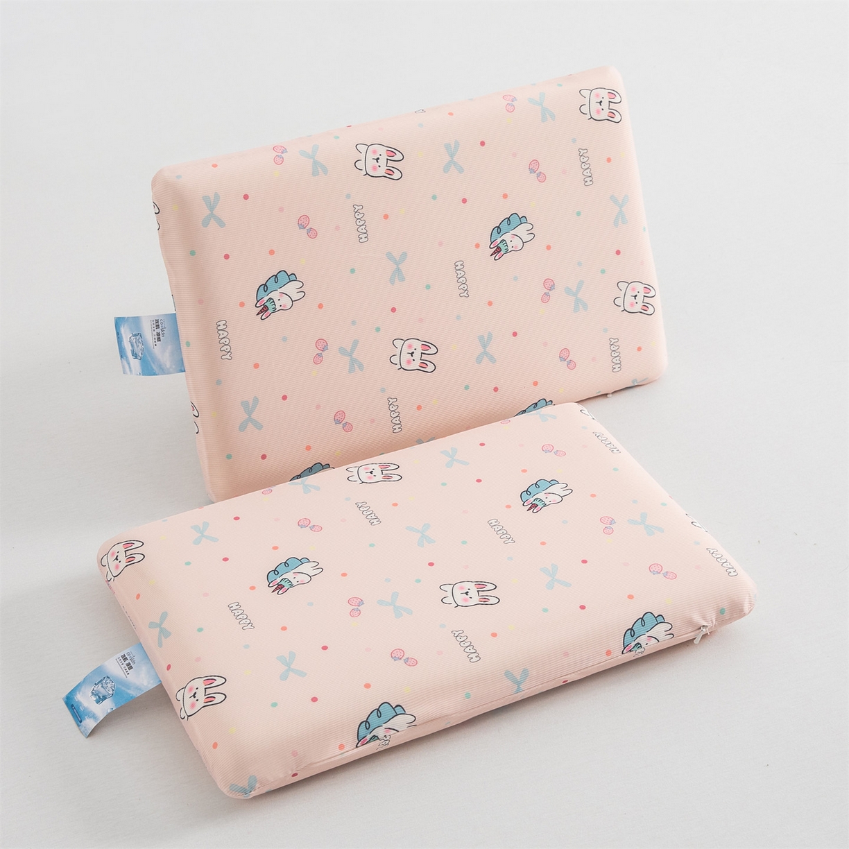 91家纺网 家纺一手货源 找家纺 （总）麦肯锡 2026新款童趣记忆面包儿童枕 枕头枕芯