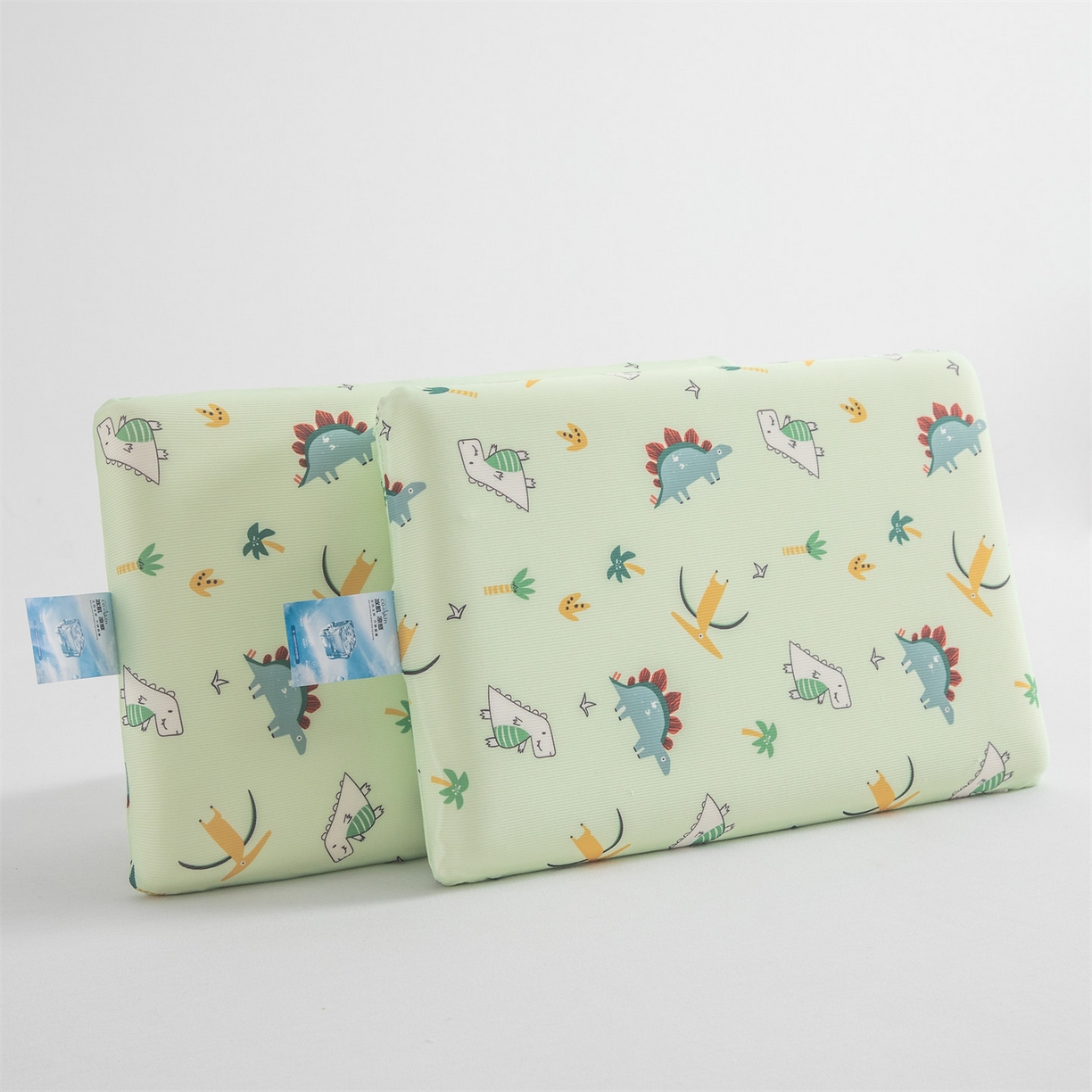 91家纺网 家纺一手货源 找家纺 麦肯锡 2026新款童趣记忆面包儿童枕 枕头枕芯 恐龙家