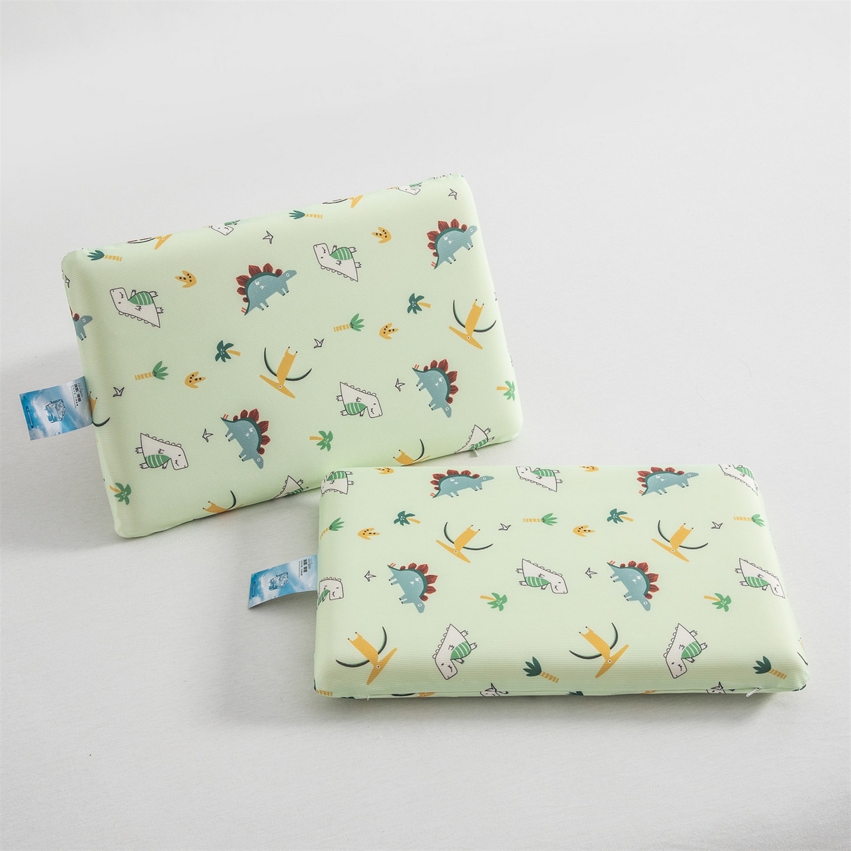 91家纺网 家纺一手货源 找家纺 麦肯锡 2026新款童趣记忆面包儿童枕 枕头枕芯 恐龙家