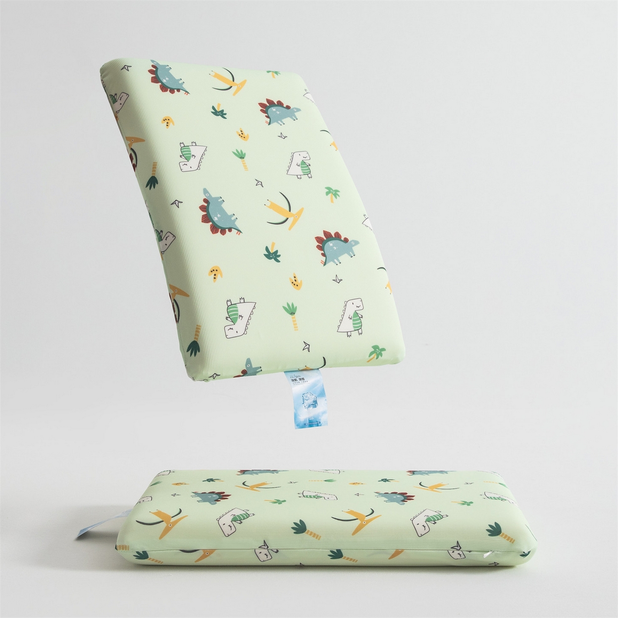 91家纺网 家纺一手货源 找家纺 麦肯锡 2026新款童趣记忆面包儿童枕 枕头枕芯 恐龙家