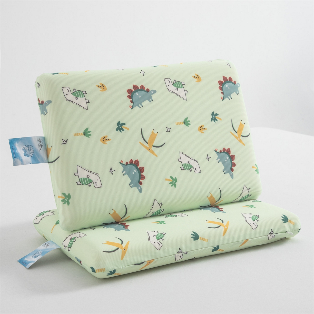 91家纺网 家纺一手货源 找家纺 麦肯锡 2026新款童趣记忆面包儿童枕 枕头枕芯 恐龙家