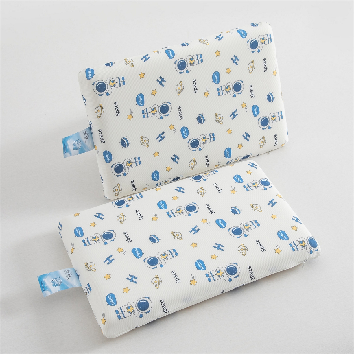 麦肯锡 2026新款童趣记忆面包儿童枕 枕头枕芯 太空人