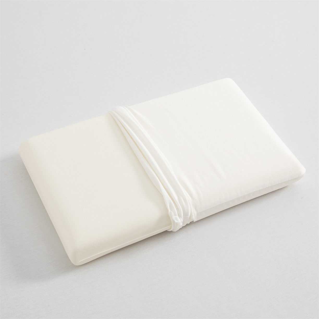 91家纺网 家纺一手货源 找家纺 麦肯锡 2026新款童趣记忆面包儿童枕 枕头枕芯 小奶龙