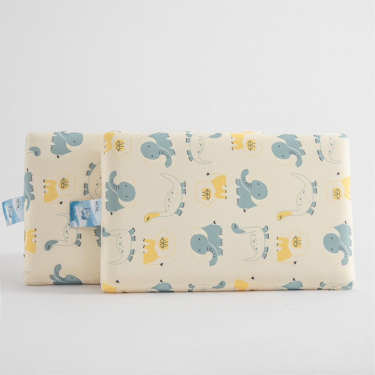 91家纺网 家纺一手货源 找家纺 麦肯锡 2026新款童趣记忆面包儿童枕 枕头枕芯 小奶龙