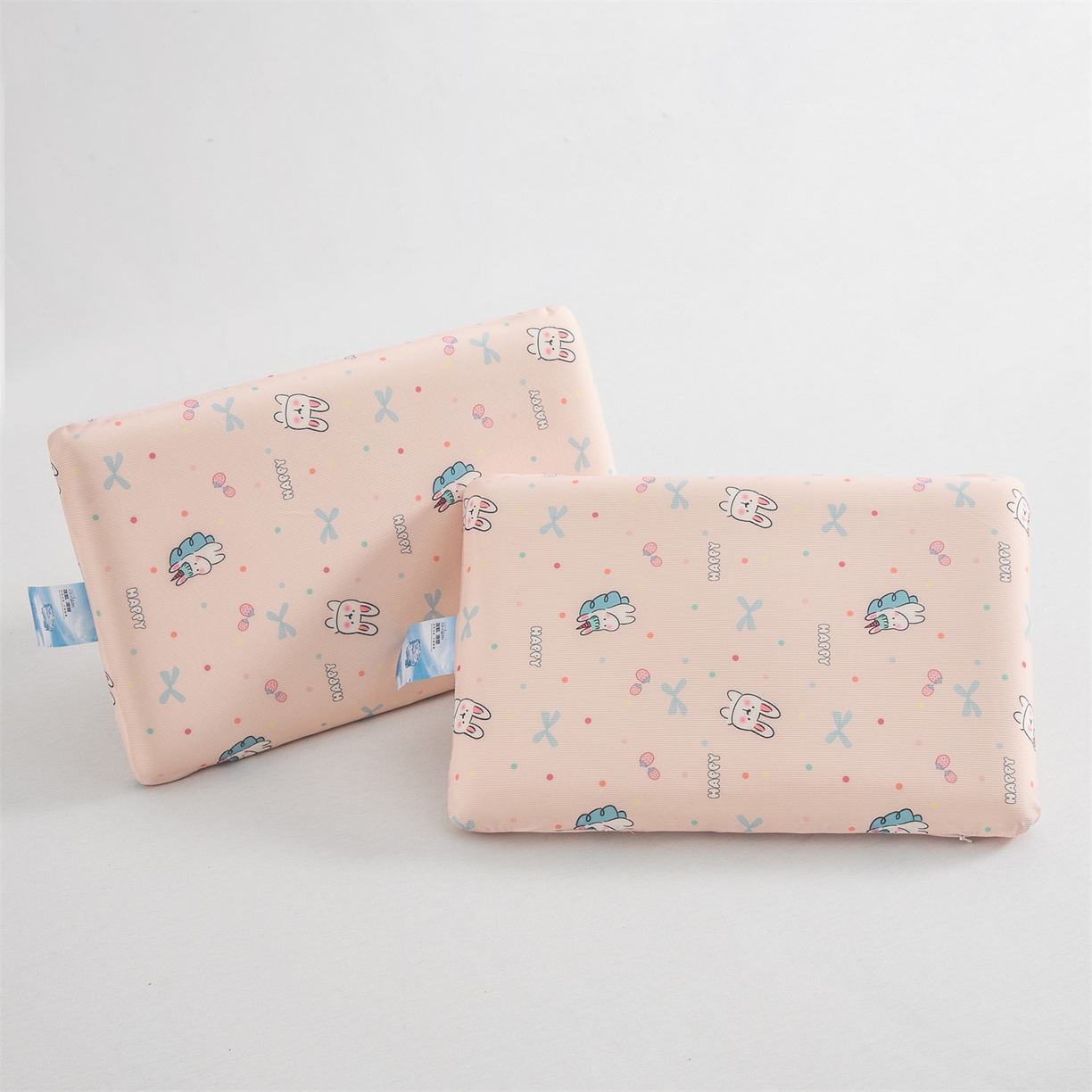 91家纺网 家纺一手货源 找家纺 麦肯锡 2026新款童趣记忆面包儿童枕 枕头枕芯 软萌兔