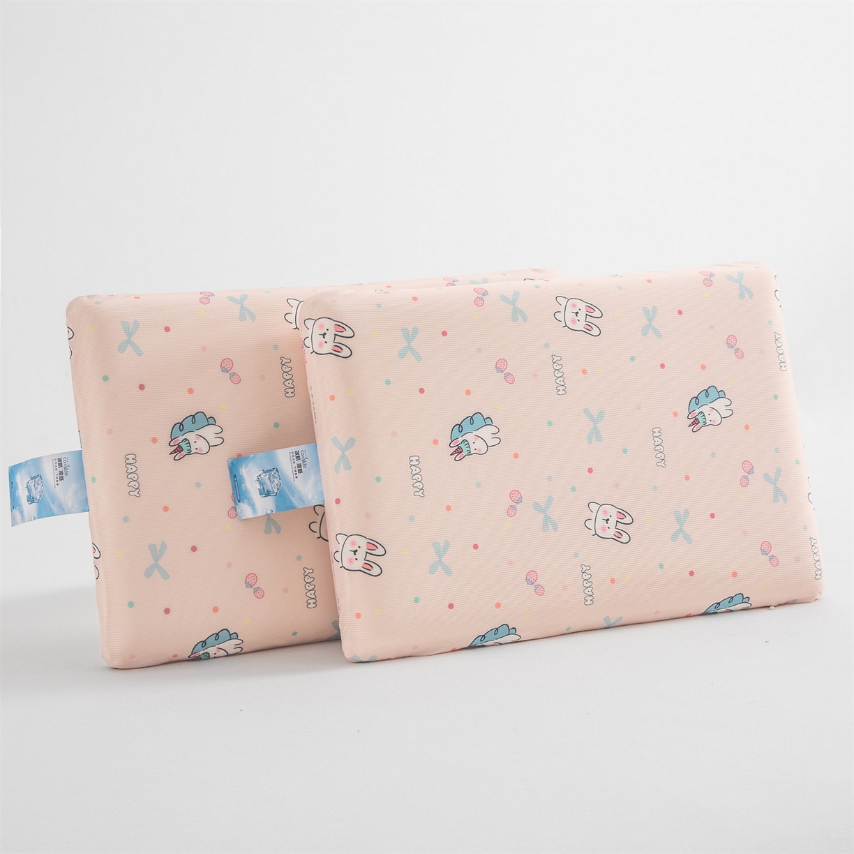 91家纺网 家纺一手货源 找家纺 麦肯锡 2026新款童趣记忆面包儿童枕 枕头枕芯 软萌兔