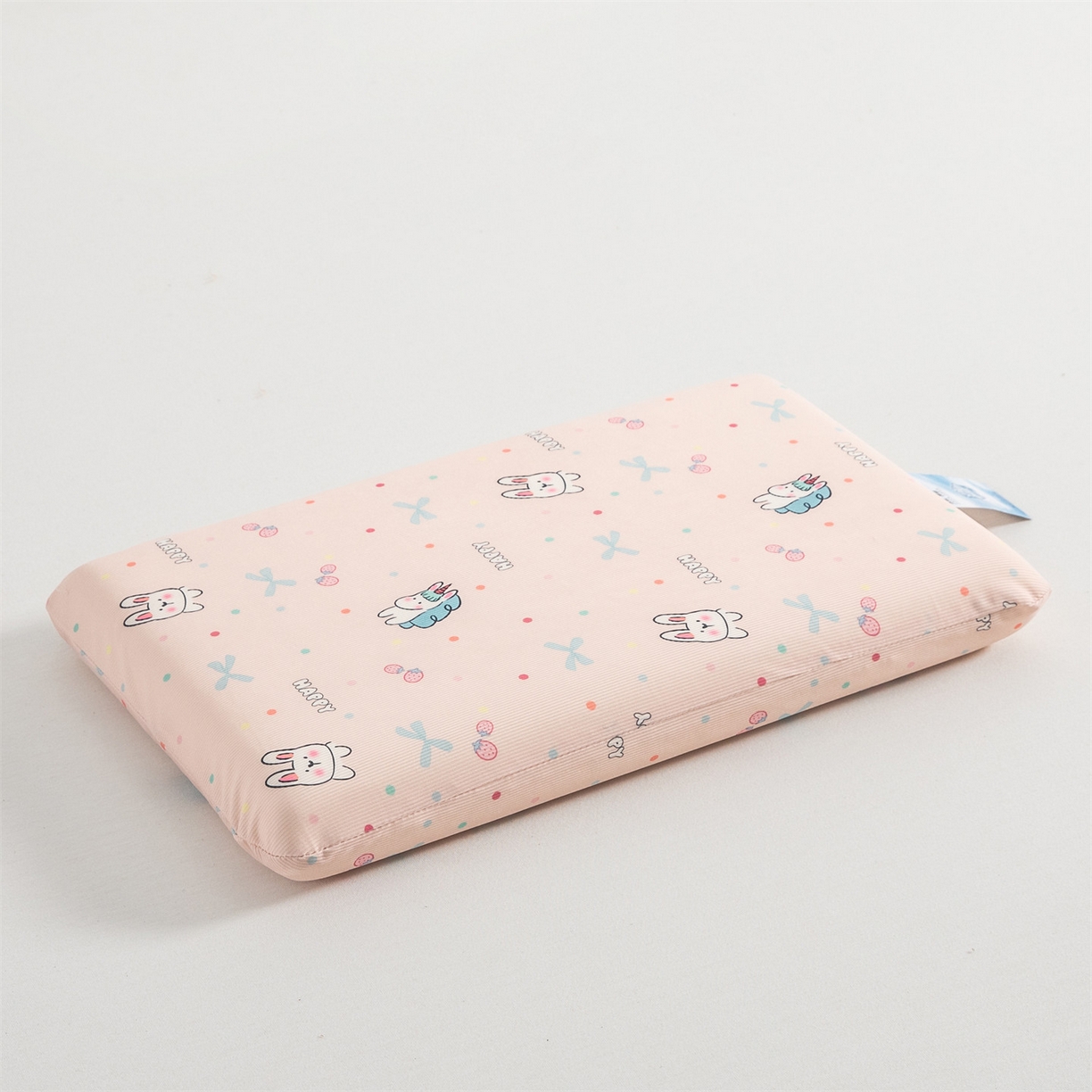 91家纺网 家纺一手货源 找家纺 麦肯锡 2026新款童趣记忆面包儿童枕 枕头枕芯 软萌兔