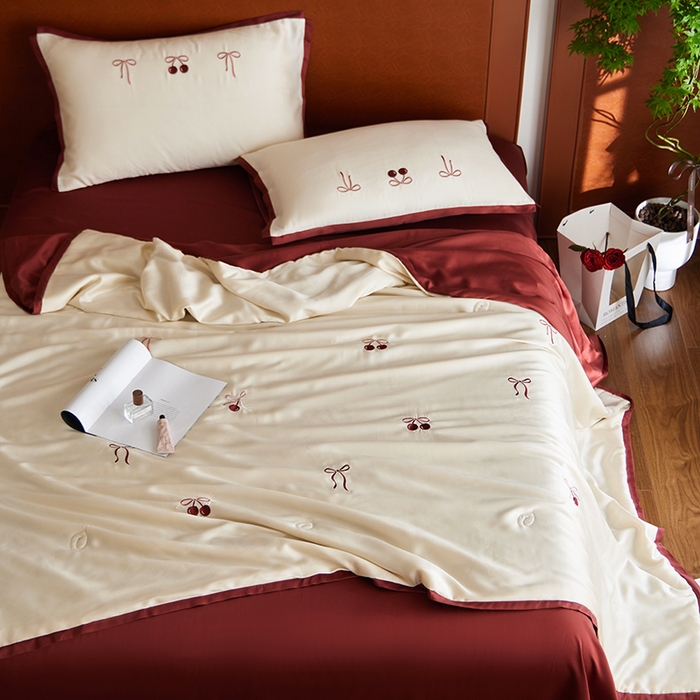 91家纺网 家纺一手货源 找家纺 （总）安莱生活 2026新款50s莱赛尔天丝夏被空调被夏凉被四件套拼边红色系列