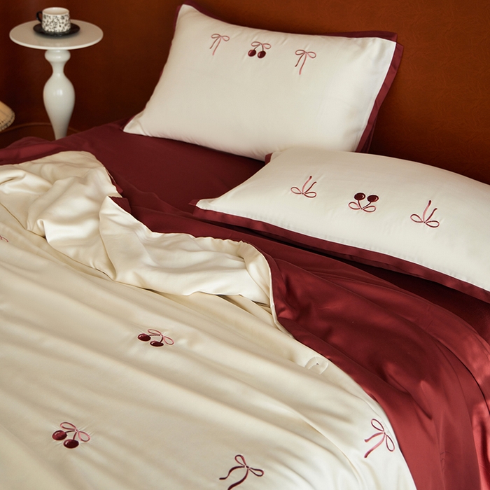 91家纺网 家纺一手货源 找家纺 （总）安莱生活 2026新款50s莱赛尔天丝夏被空调被夏凉被四件套拼边红色系列