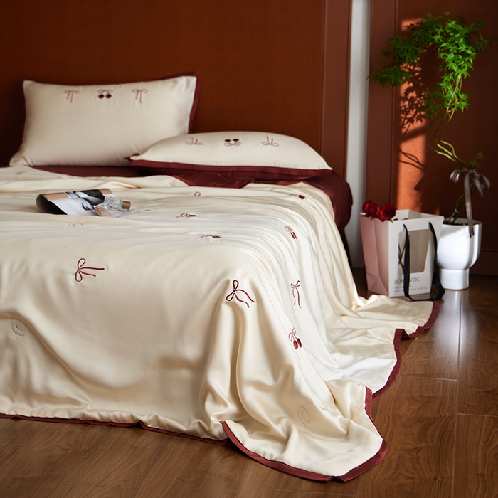 91家纺网 家纺一手货源 找家纺 （总）安莱生活 2026新款50s莱赛尔天丝夏被空调被夏凉被四件套拼边红色系列