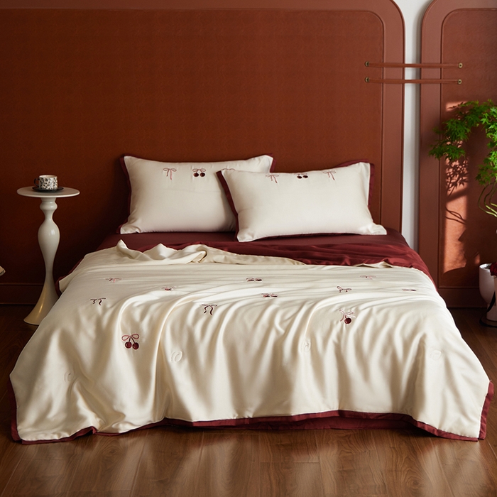 91家纺网 家纺一手货源 找家纺 （总）安莱生活 2026新款50s莱赛尔天丝夏被空调被夏凉被四件套拼边红色系列