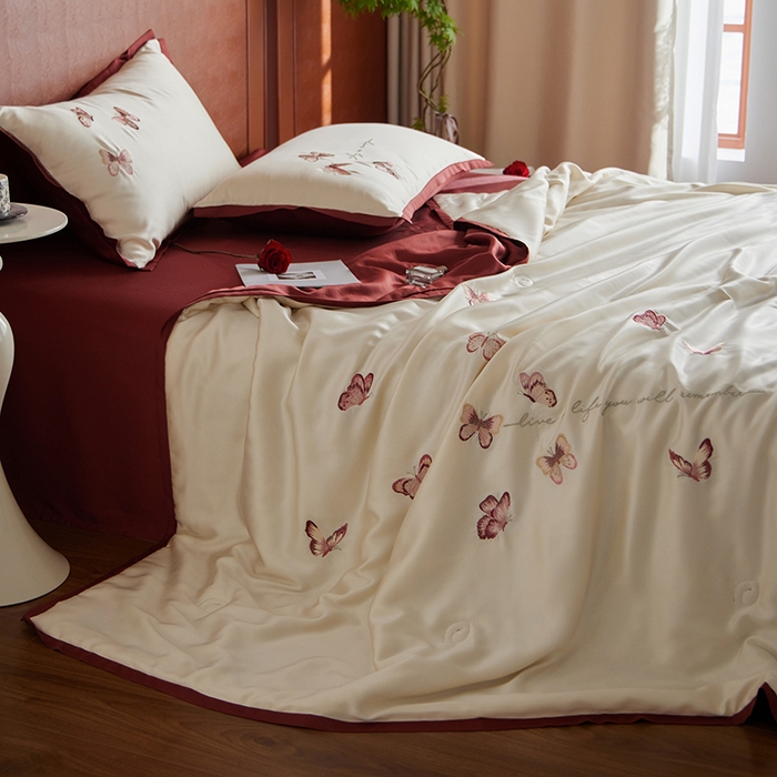 91家纺网 家纺一手货源 找家纺 安莱生活 2026新款50s莱赛尔天丝夏被空调被夏凉被四件套拼边红色系列 绮梦红蝶