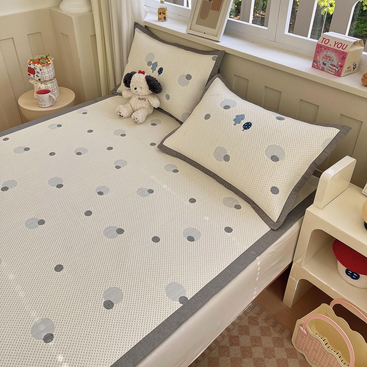 91家纺网 家纺一手货源 找家纺 （总）帅露家纺 2026新款A类PE中分子卡通大版绣花软凉席席子