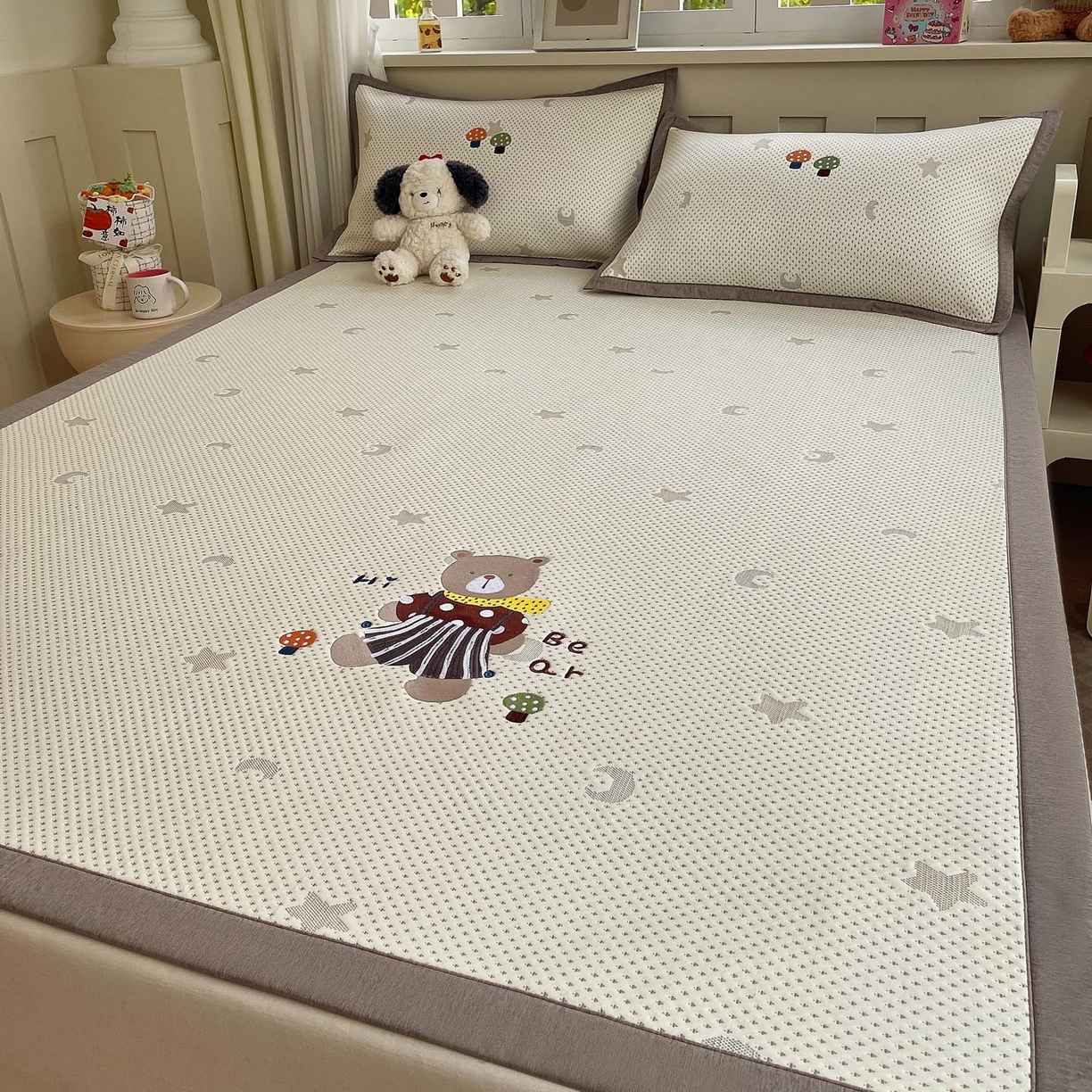 91家纺网 家纺一手货源 找家纺 （总）帅露家纺 2026新款A类PE中分子卡通大版绣花软凉席席子