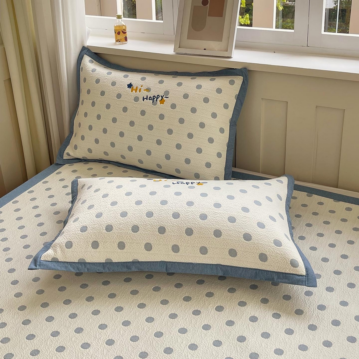 91家纺网 家纺一手货源 找家纺 帅露家纺 2026新款A类PE中分子卡通大版绣花软凉席席子 平铺款-蓝调企鹅