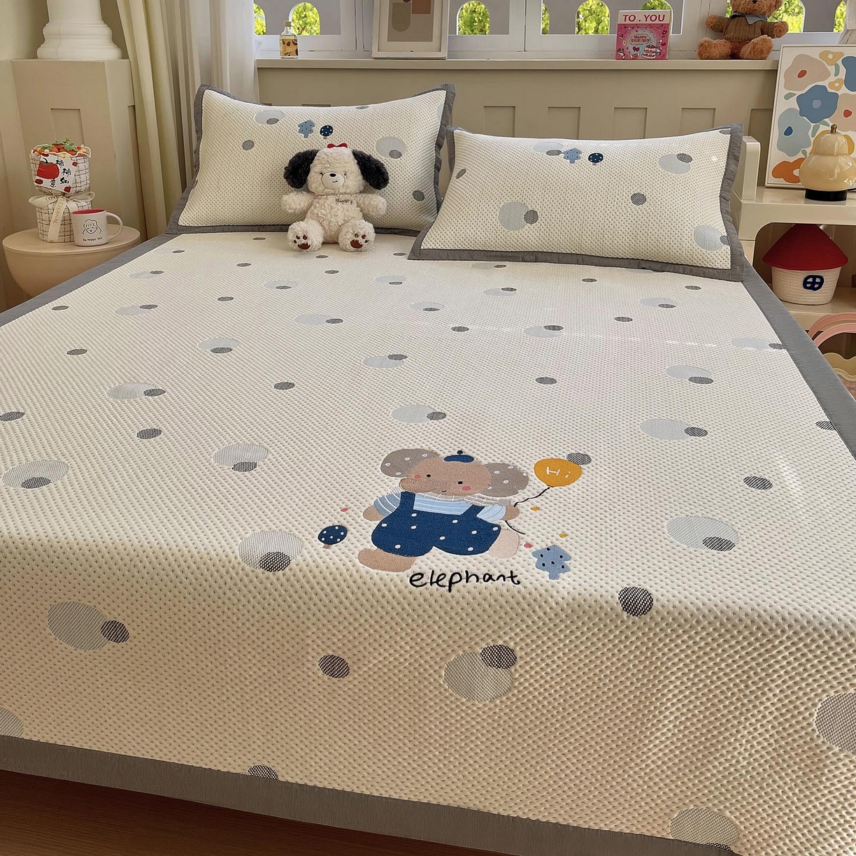 91家纺网 家纺一手货源 找家纺 帅露家纺 2026新款A类PE中分子卡通大版绣花软凉席席子 平铺款-波点日记