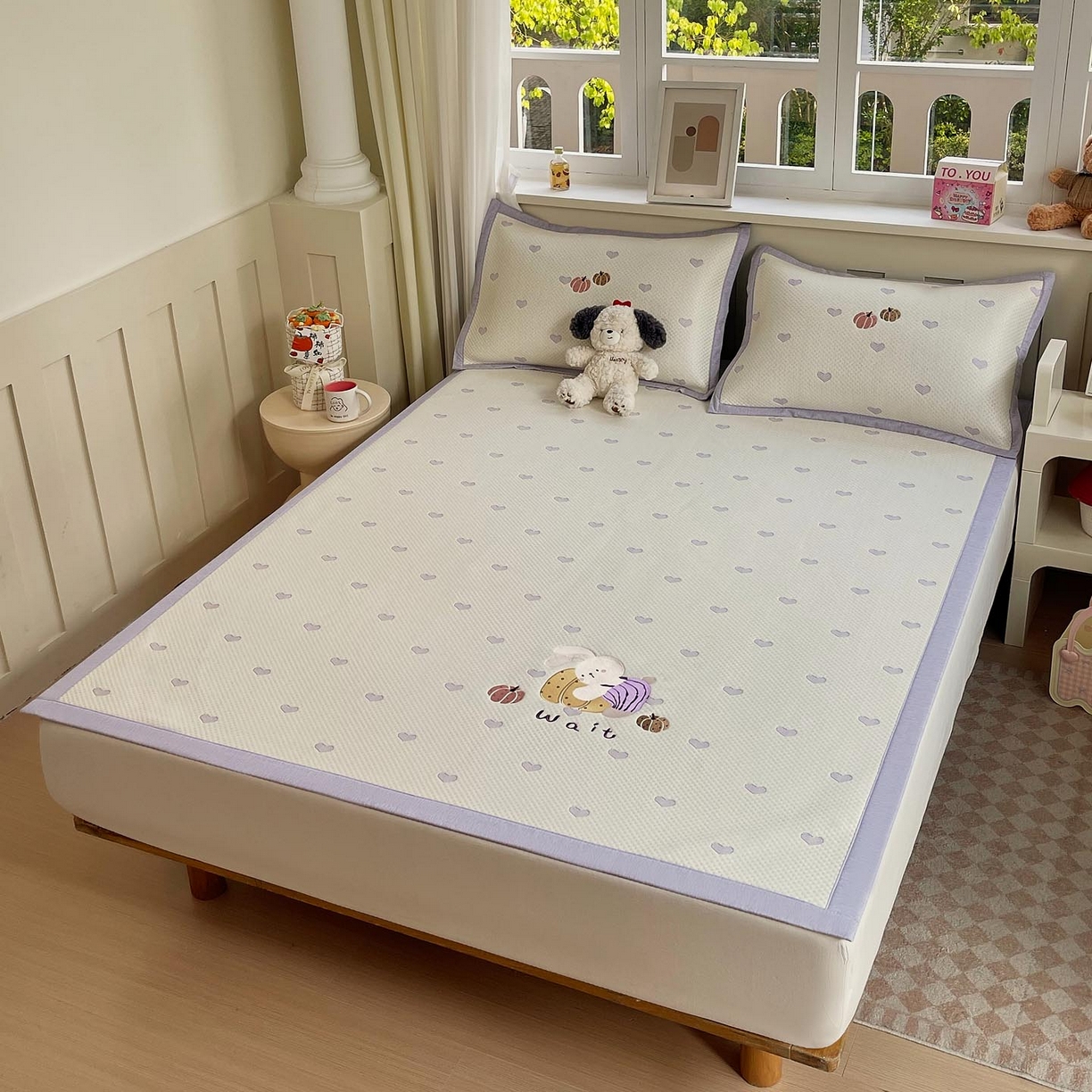 91家纺网 家纺一手货源 找家纺 帅露家纺 2026新款A类PE中分子卡通大版绣花软凉席席子 平铺款-懒懒兔