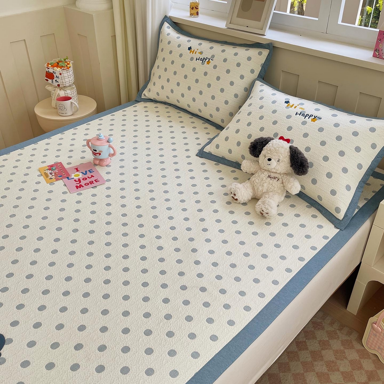 91家纺网 家纺一手货源 找家纺 帅露家纺 2026新款A类PE中分子卡通大版绣花软凉席席子 平铺款-蓝调企鹅