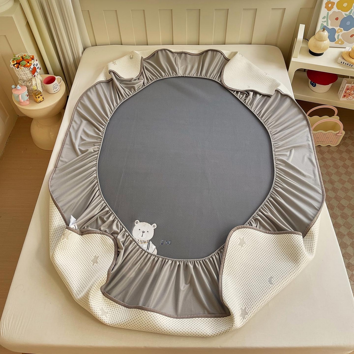 91家纺网 家纺一手货源 找家纺 帅露家纺 2026新款A类PE中分子卡通大版绣花软凉席席子 床笠款-星月织梦