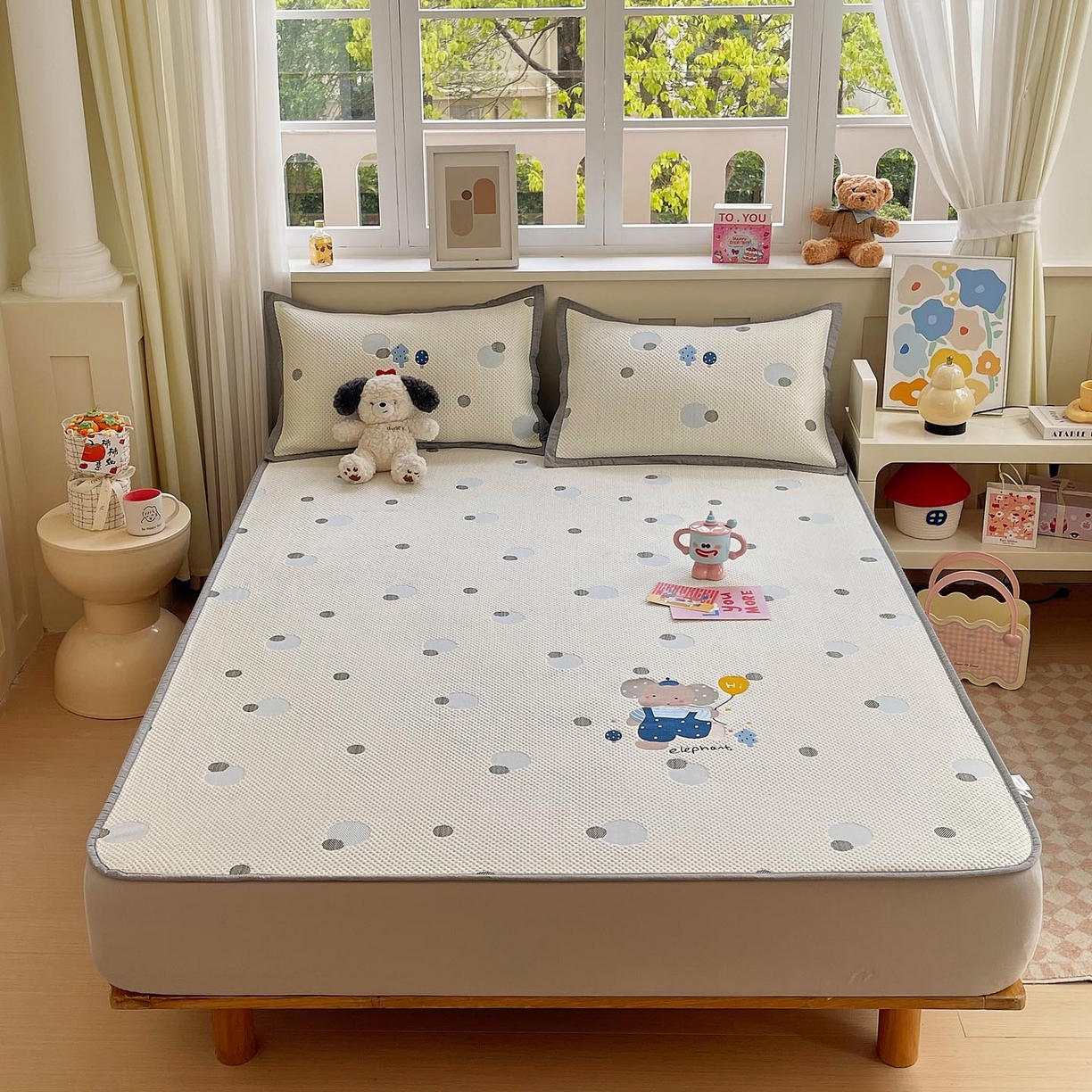 91家纺网 家纺一手货源 找家纺 帅露家纺 2026新款A类PE中分子卡通大版绣花软凉席席子 床笠款-波点日记