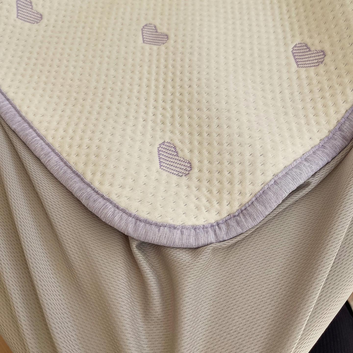 91家纺网 家纺一手货源 找家纺 帅露家纺 2026新款A类PE中分子卡通大版绣花软凉席席子 床笠款-懒懒兔