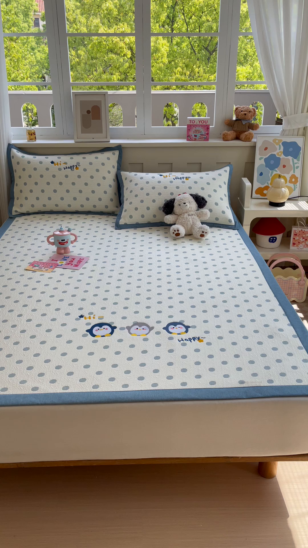 91家纺网 家纺一手货源 找家纺 帅露家纺 2026新款A类PE中分子卡通大版绣花软凉席席子 平铺款-蓝调企鹅