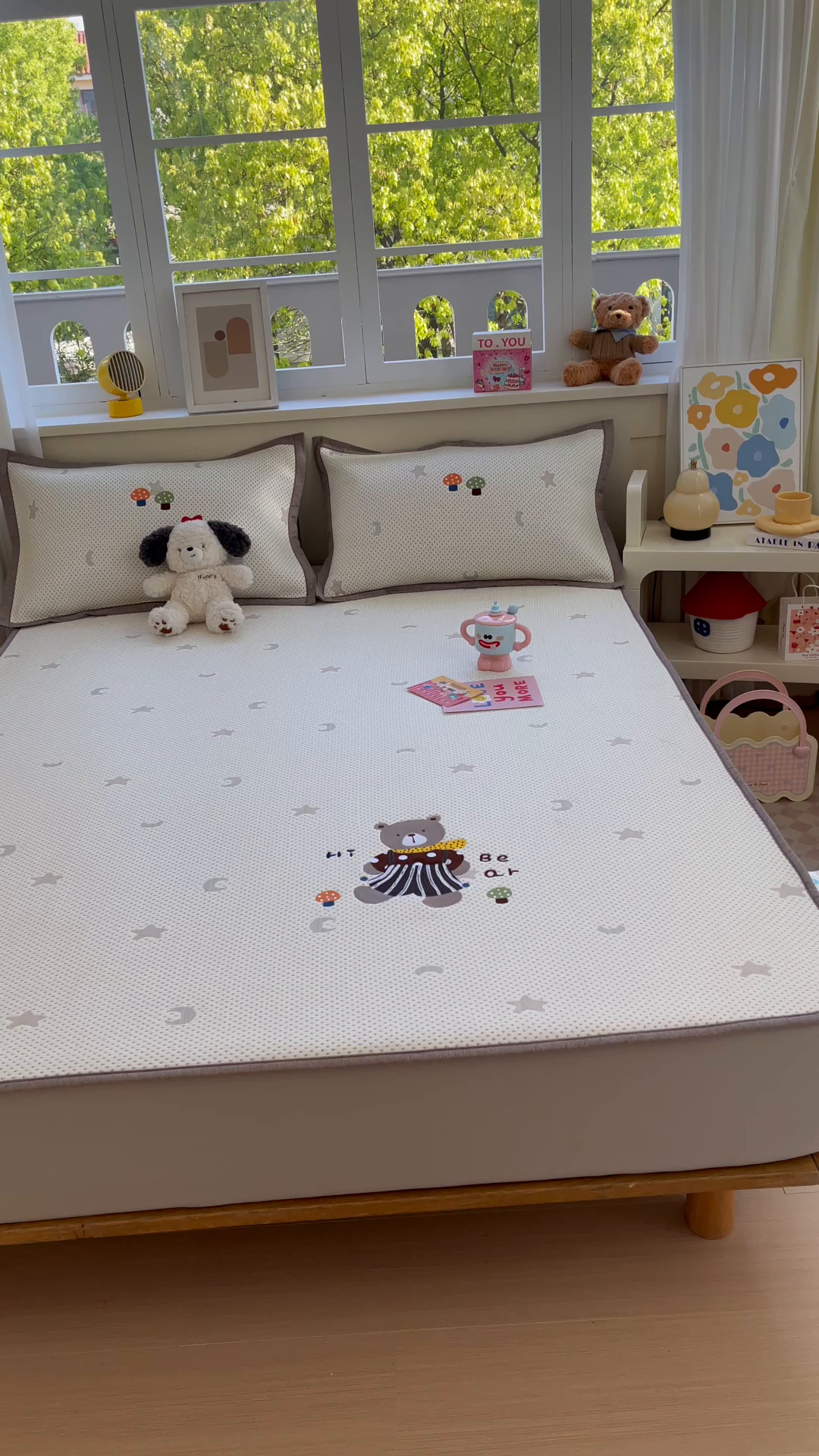 91家纺网 家纺一手货源 找家纺 帅露家纺 2026新款A类PE中分子卡通大版绣花软凉席席子 床笠款-星月织梦