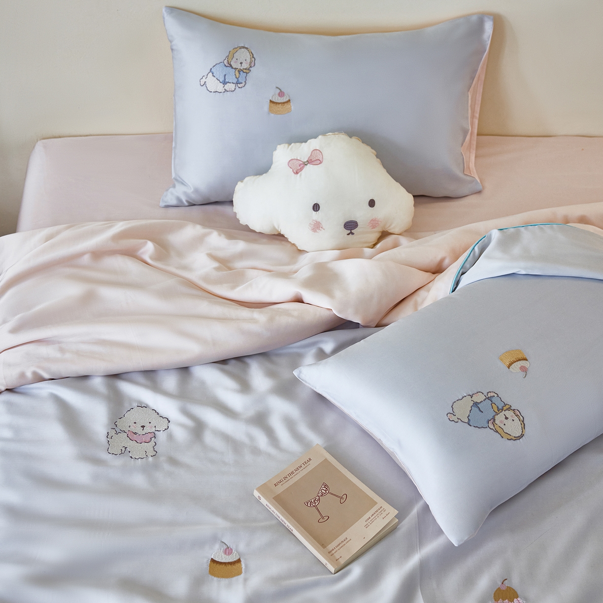 91家纺网 家纺一手货源 找家纺 安莱生活 2026新款50天丝大豆棉夏被空调被夏凉被萌宠甜夏系列 蓝汪浅夏