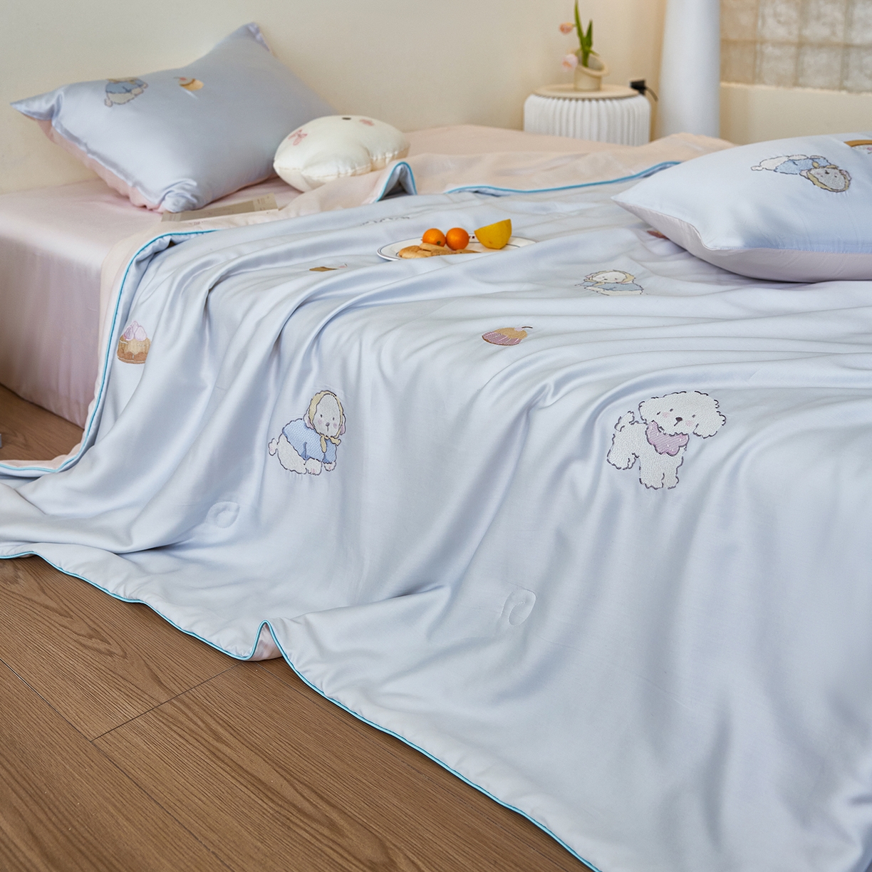 91家纺网 家纺一手货源 找家纺 安莱生活 2026新款50天丝大豆棉夏被空调被夏凉被萌宠甜夏系列 蓝汪浅夏