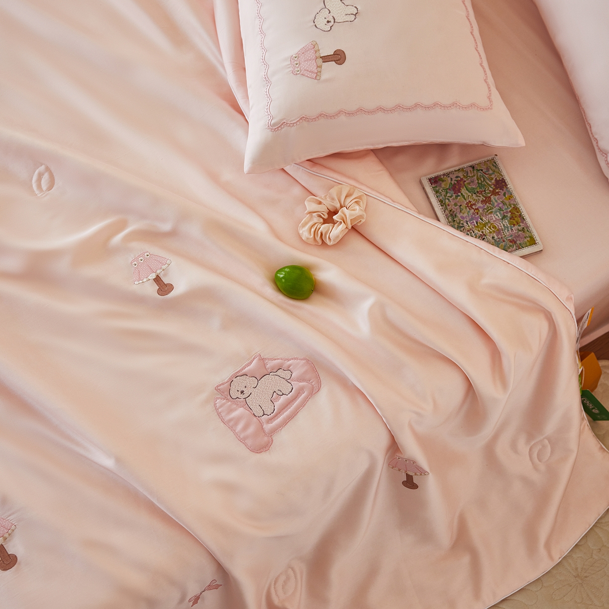 91家纺网 家纺一手货源 找家纺 安莱生活 2026新款50天丝大豆棉夏被空调被夏凉被萌宠甜夏系列 甜粉小卧