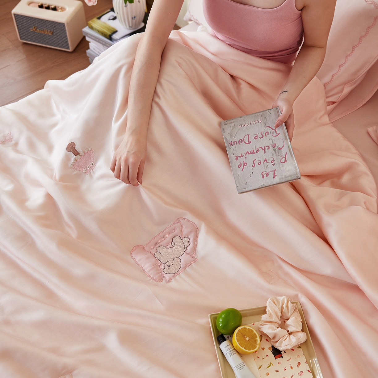 91家纺网 家纺一手货源 找家纺 安莱生活 2026新款50天丝大豆棉夏被空调被夏凉被萌宠甜夏系列 甜粉小卧