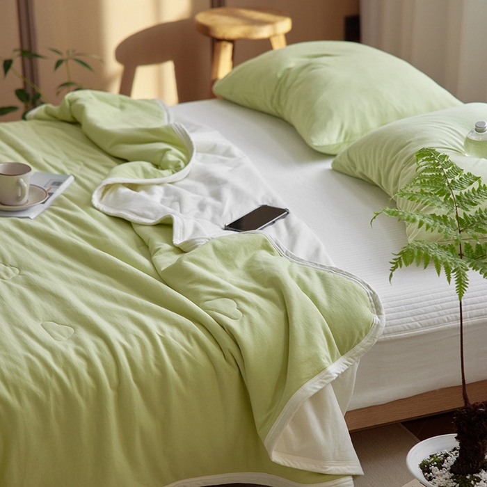 91家纺网 家纺一手货源 找家纺 安莱生活 2026新款全棉云感针织棉双拼夏被空调被夏凉被 白茶双拼