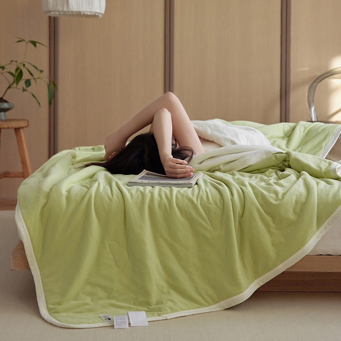 91家纺网 家纺一手货源 找家纺 安莱生活 2026新款全棉云感针织棉双拼夏被空调被夏凉被 白茶双拼