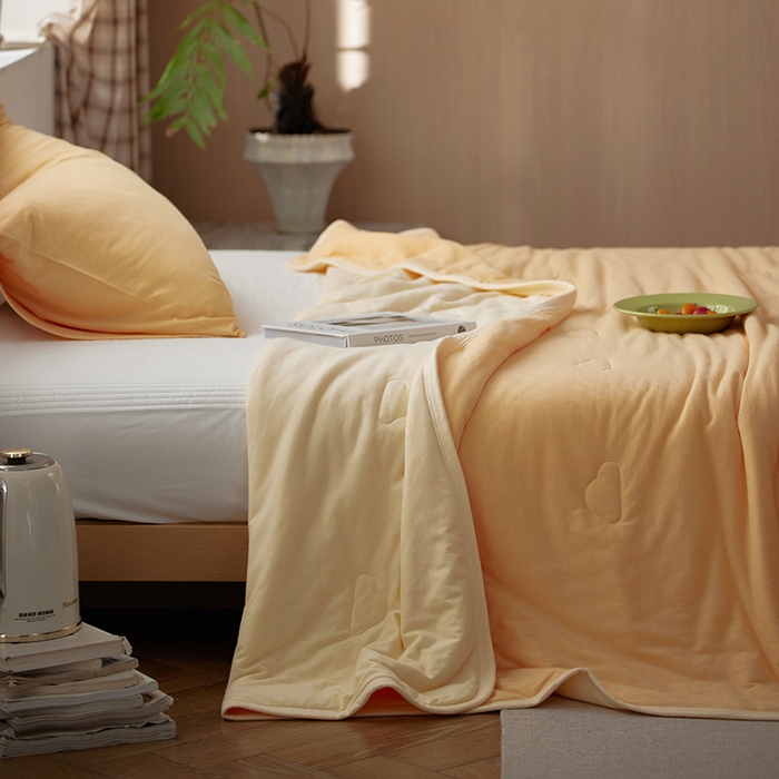 91家纺网 家纺一手货源 找家纺 安莱生活 2026新款全棉云感针织棉双拼夏被空调被夏凉被 奶油橘双拼