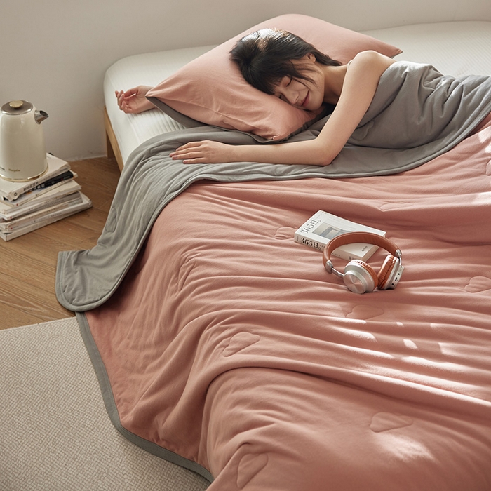 91家纺网 家纺一手货源 找家纺 安莱生活 2026新款全棉云感针织棉双拼夏被空调被夏凉被 黛莎双拼