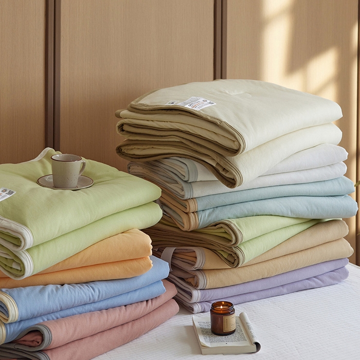 91家纺网 家纺一手货源 找家纺 安莱生活 2026新款全棉云感针织棉双拼夏被空调被夏凉被 组合图仅供参考不可下单