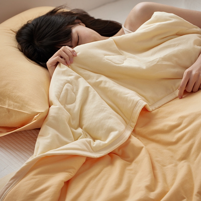 91家纺网 家纺一手货源 找家纺 安莱生活 2026新款全棉云感针织棉双拼夏被空调被夏凉被 奶油橘双拼