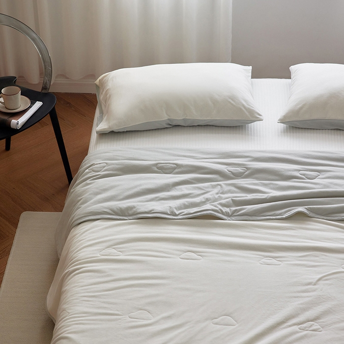 91家纺网 家纺一手货源 找家纺 安莱生活 2026新款全棉云感针织棉双拼夏被空调被夏凉被 清欢白双拼