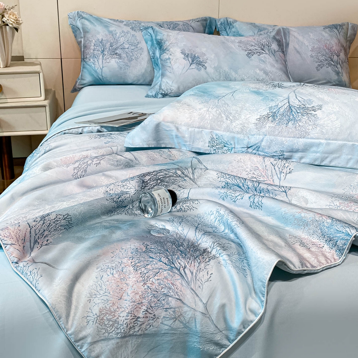 91家纺网 家纺一手货源 找家纺 （总）新方向 2026数码印花A类20%蚕丝天丝棉夏被四件套 65%60s兰精天丝 35%100支长绒棉--漫枝