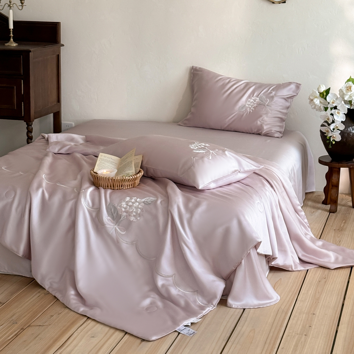 91家纺网 家纺一手货源 找家纺 极简 2026新款天丝刺绣夏被四件套-柔花束影 柔花束影-紫