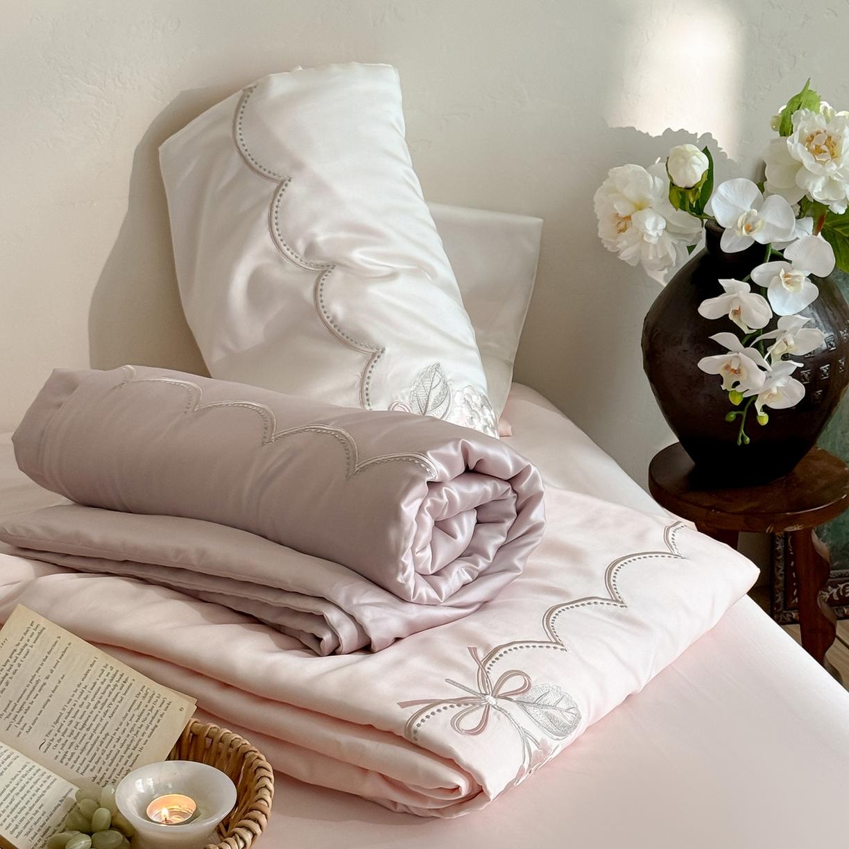 91家纺网 家纺一手货源 找家纺 极简 2026新款天丝刺绣夏被四件套-柔花束影 组合