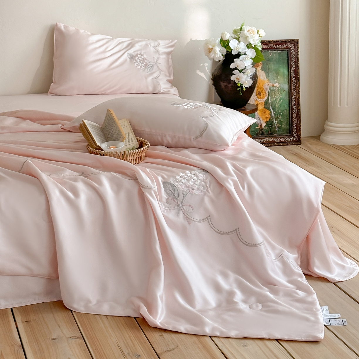 91家纺网 家纺一手货源 找家纺 极简 2026新款天丝刺绣夏被四件套-柔花束影 柔花束影-粉