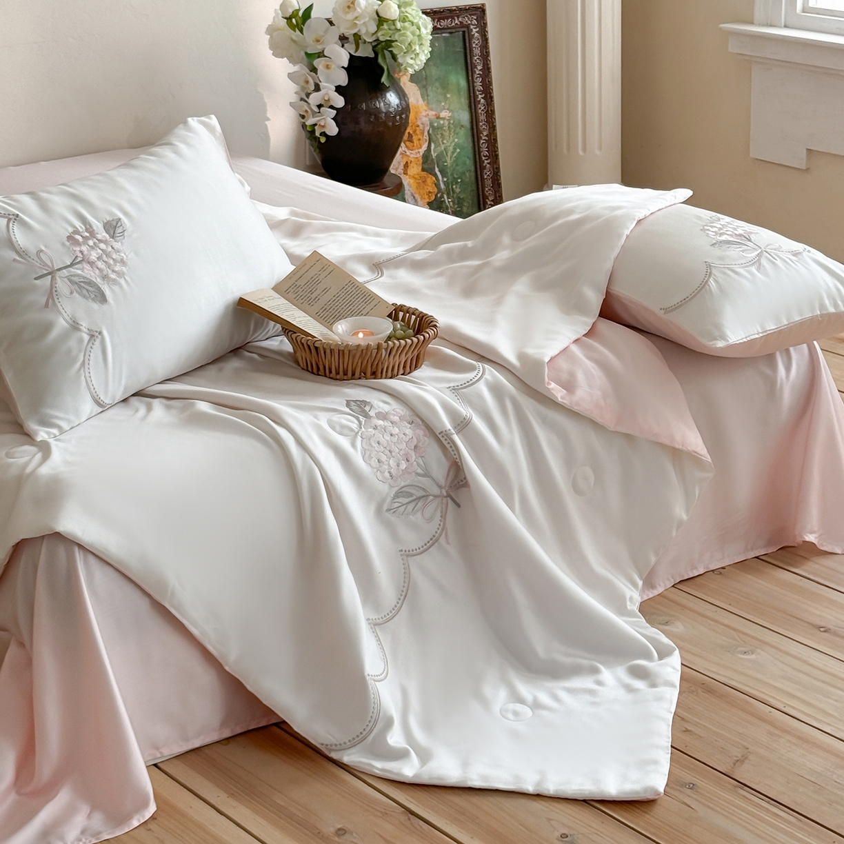 91家纺网 家纺一手货源 找家纺 极简 2026新款天丝刺绣夏被四件套-柔花束影 柔花束影-白