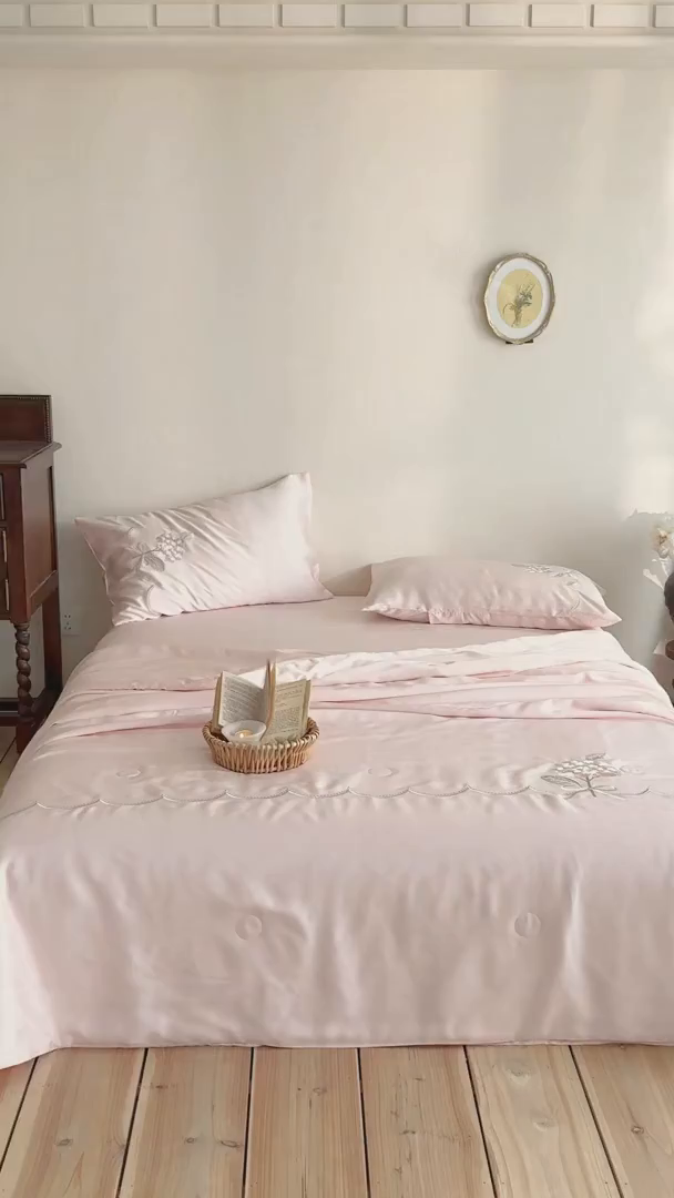 91家纺网 家纺一手货源 找家纺 极简 2026新款天丝刺绣夏被四件套-柔花束影 柔花束影-粉