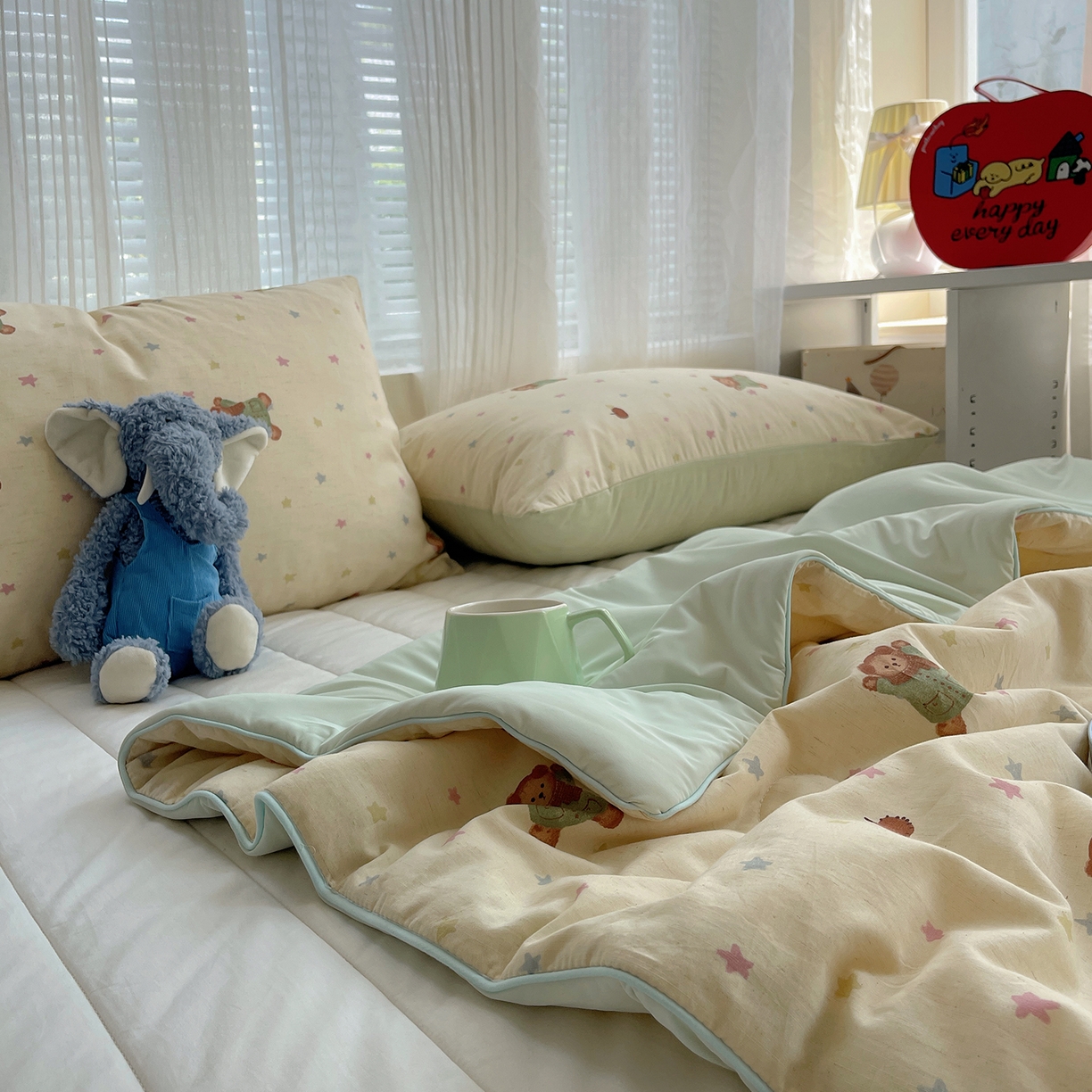 91家纺网 家纺一手货源 找家纺 桃子家居 2026新款A类原生态纯棉棉麻凉感小冰皮嵌绳工艺棉麻夏被夏凉被空调被 棉麻冰皮-奶黄小熊